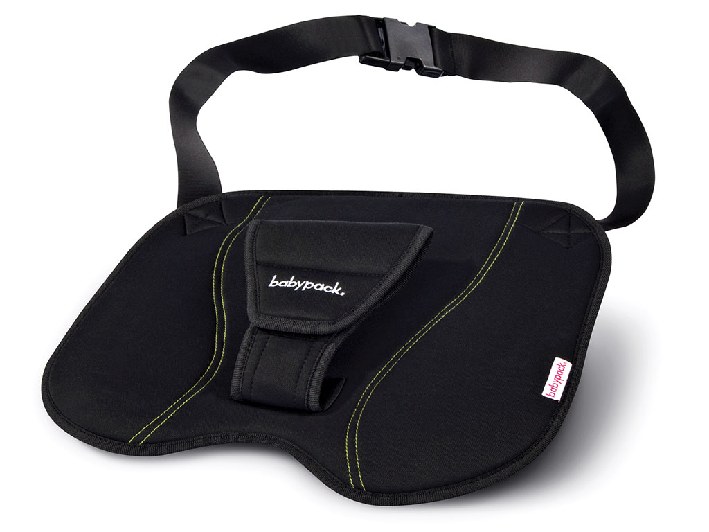 Seat belt adapter for pregnant with central band that holds the car belt preventing form rising up over the belly.